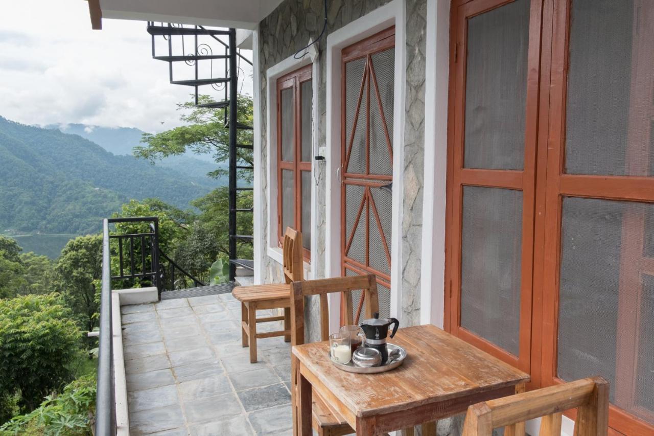 Dinesh House Bed & Breakfast Pokhara Exterior foto